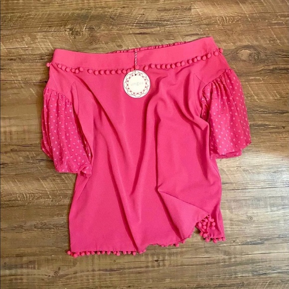 Magenta off the shoulder top - Picture 2 of 11